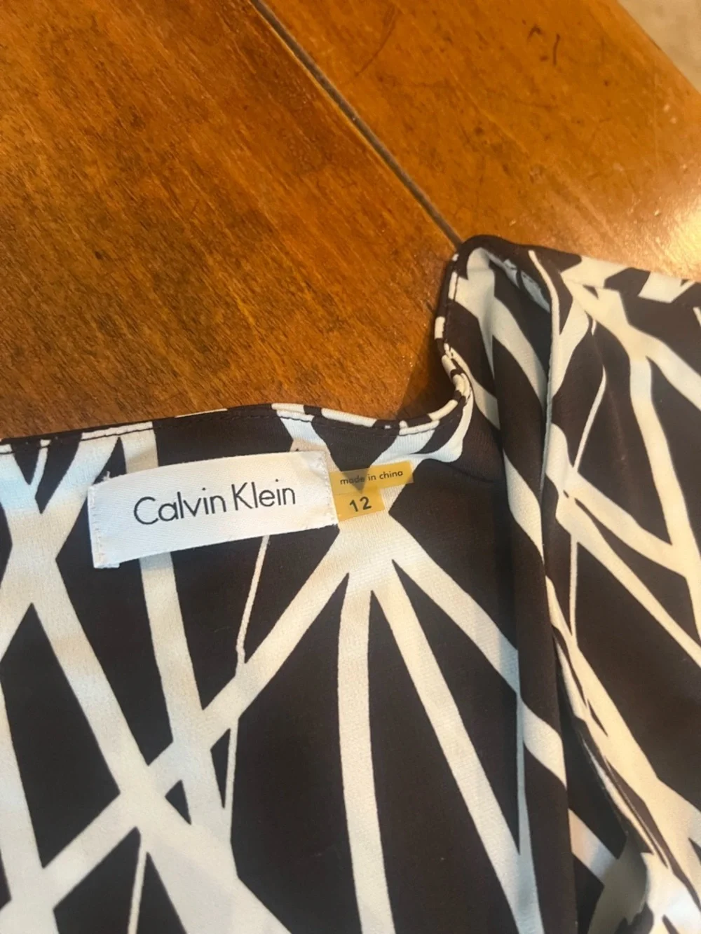 Calvin Klein Abstract Print Dress Brown White Size 10 Modern Sheath